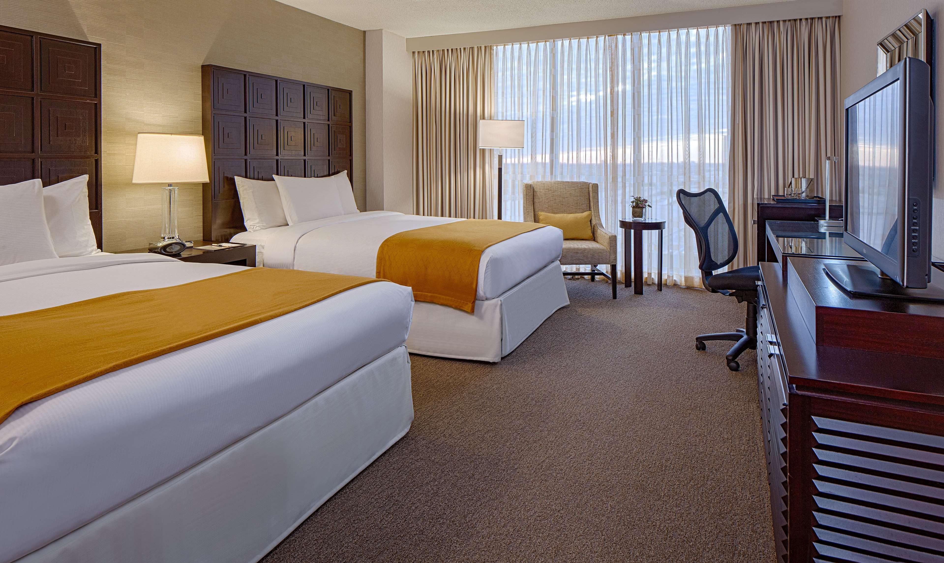 Doubletree By Hilton Hotel Houston Greenway Plaza Εξωτερικό φωτογραφία