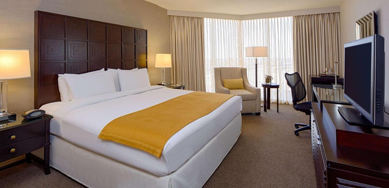 Doubletree By Hilton Hotel Houston Greenway Plaza Εξωτερικό φωτογραφία