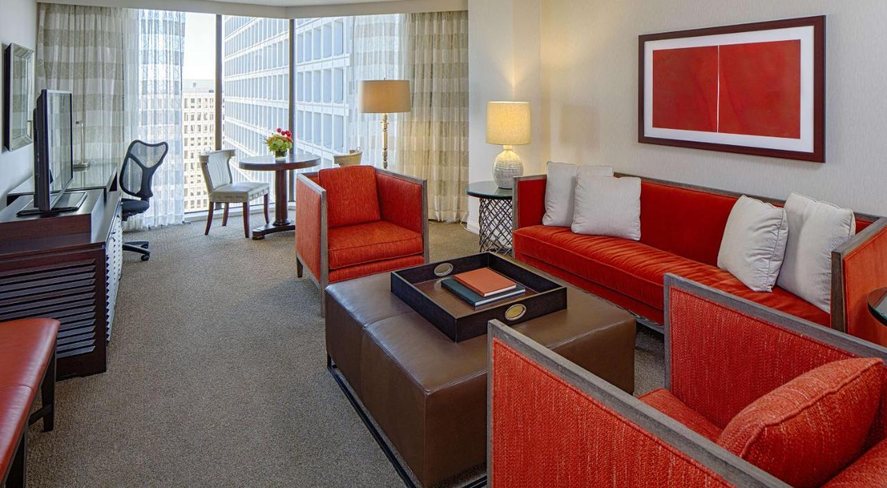 Doubletree By Hilton Hotel Houston Greenway Plaza Εξωτερικό φωτογραφία
