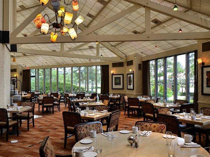Doubletree By Hilton Hotel Houston Greenway Plaza Εξωτερικό φωτογραφία